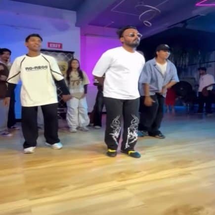 Akansh Kiathal BF choreography